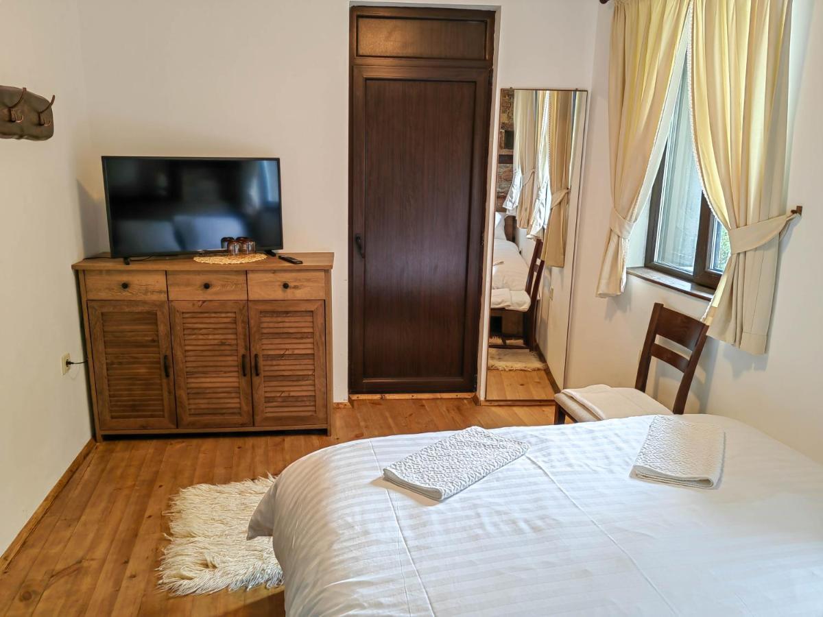 Rimovata Kashta Guest House Leshten Exterior photo